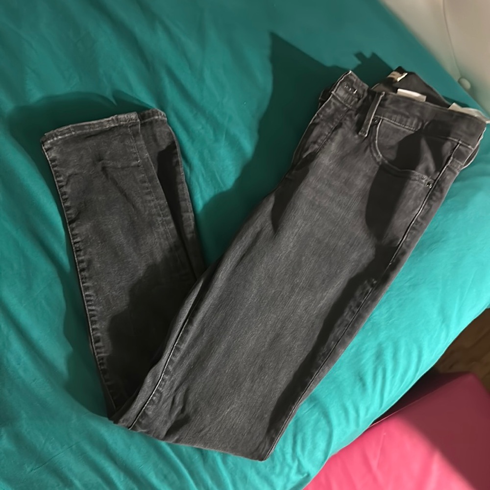 Brand new never worn size 28, 311 shaping skinny jeans, high waist